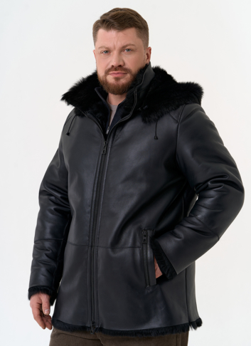 Мужская дубленка черного цвета с капюшоном