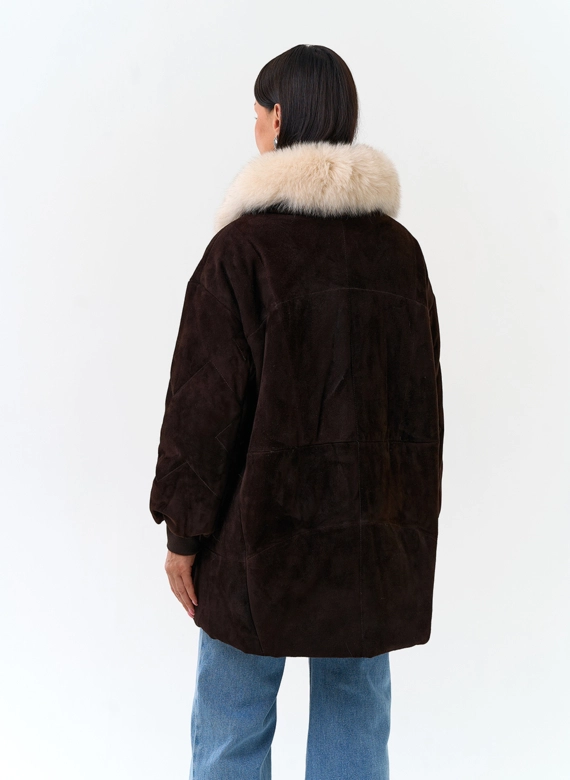 Женское полупальто из натуральной замши с воротником из меха песца фото