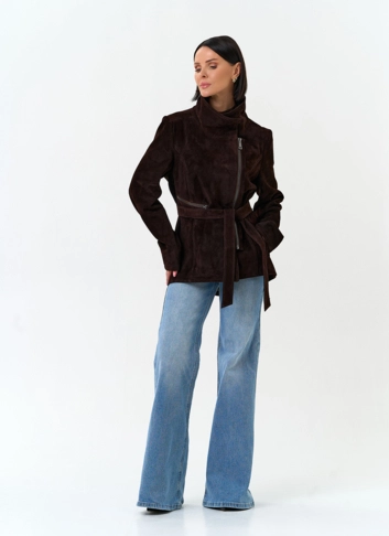 Женская куртка из натуральной замши с поясом