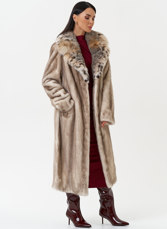 Женская шуба из меха норки с воротником из меха рыси
