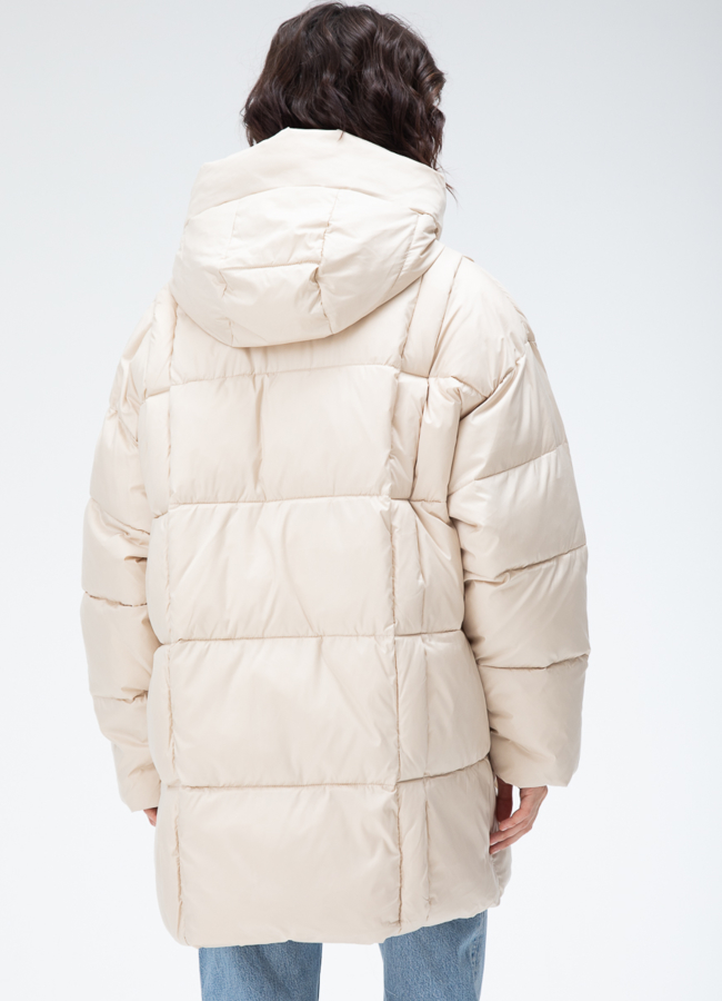 Женский пуховик с капюшоном  модель № 28006 универмаг малина