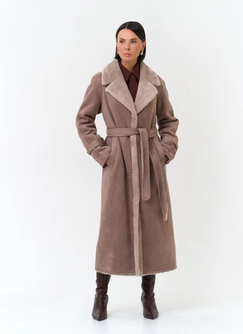 Женская дубленка из эко замши с английским воротником