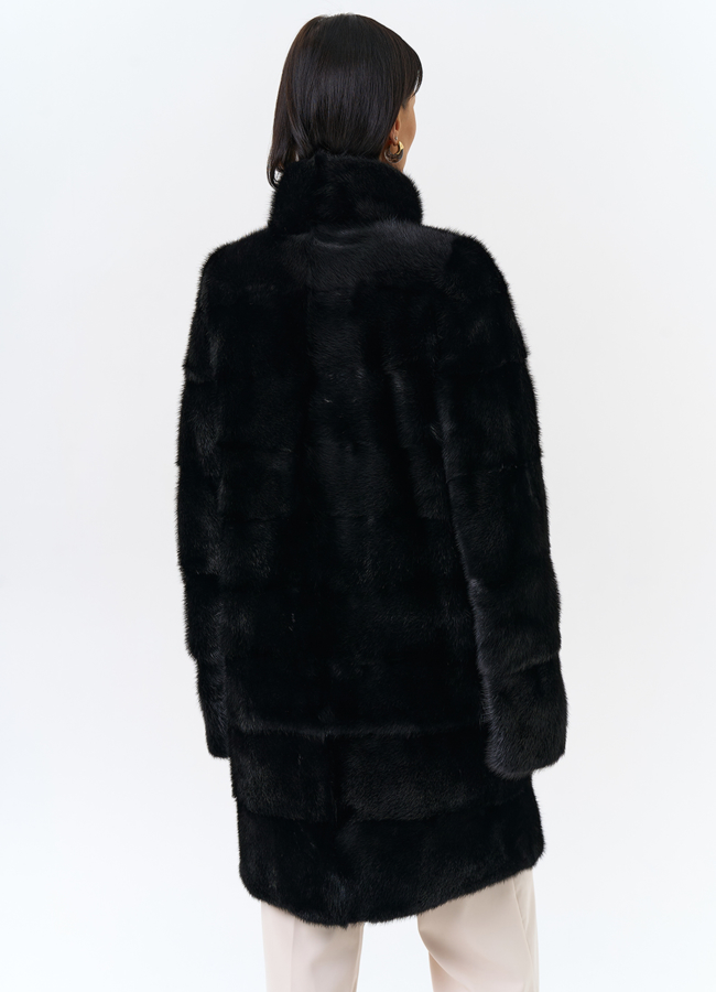 фото Норковая шуба с воротником стойка черного цвета  модель № 24730