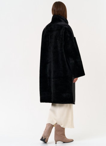 Женская двухсторонняя дубленка из эко замши с воротником стойкой