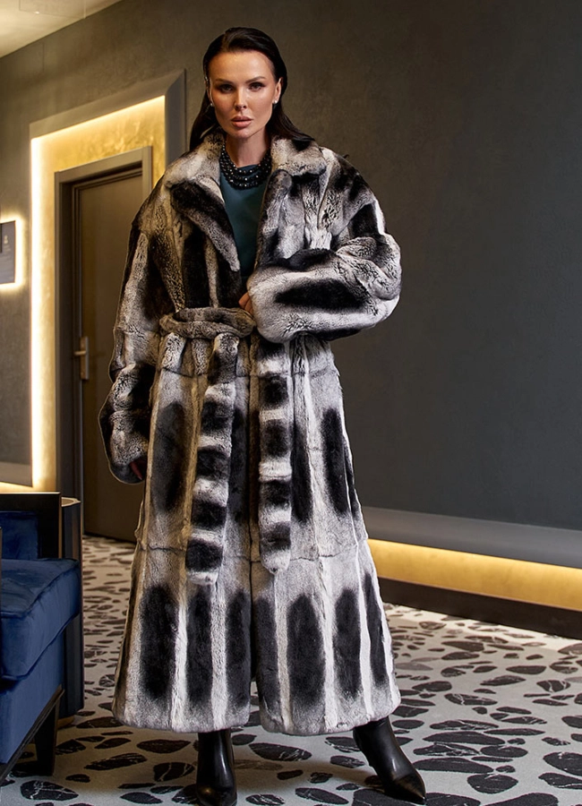 Длинная шуба из меха кролика  модель № 28134 меха малина фото
