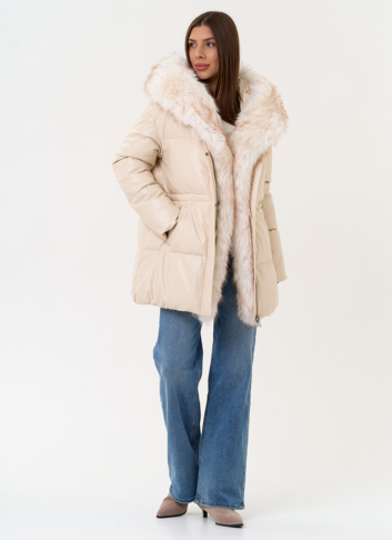 Женский пуховик из эко кожи с отделкой из эко меха