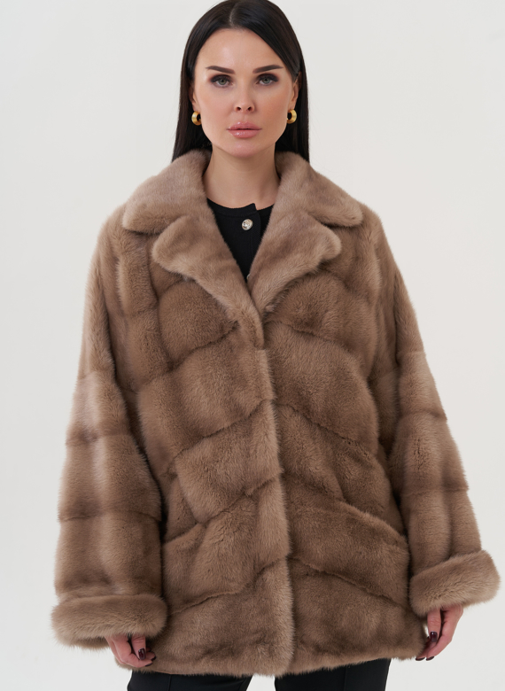 Шуба из норки с английским воротником 