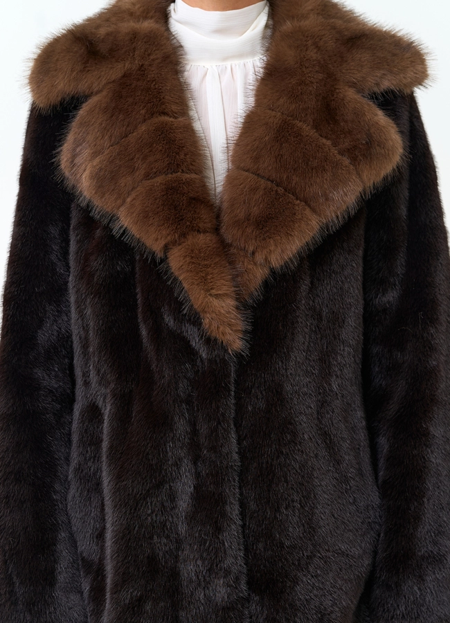 Женское пальто из эко меха модель № 33859 универмаг малина